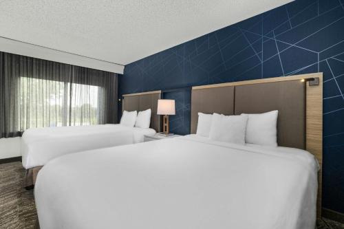 Eden Prairie Inn 